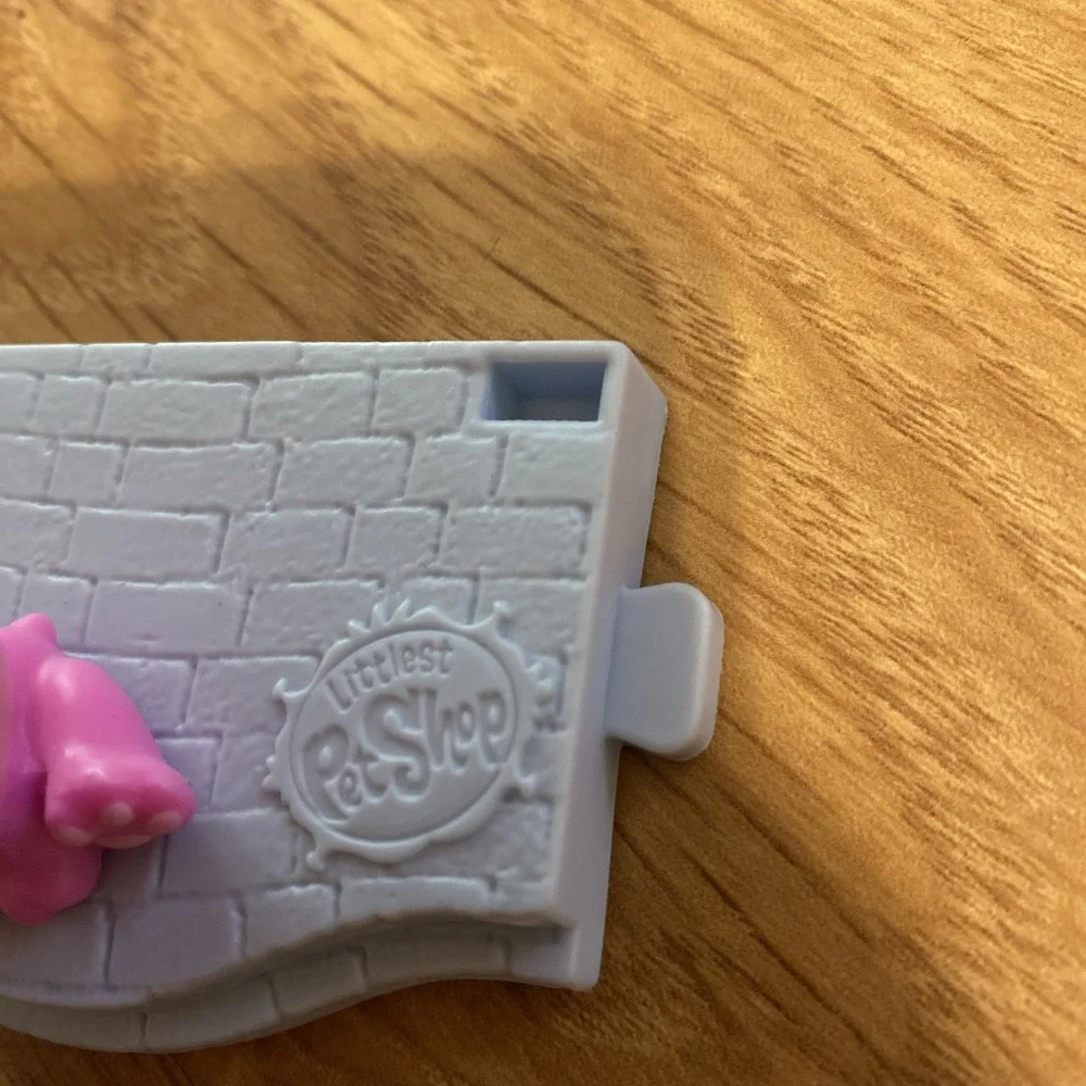 2015 McDonald's Littlest Pet Shop LPS Pink Bear Happy Meal Toy‎